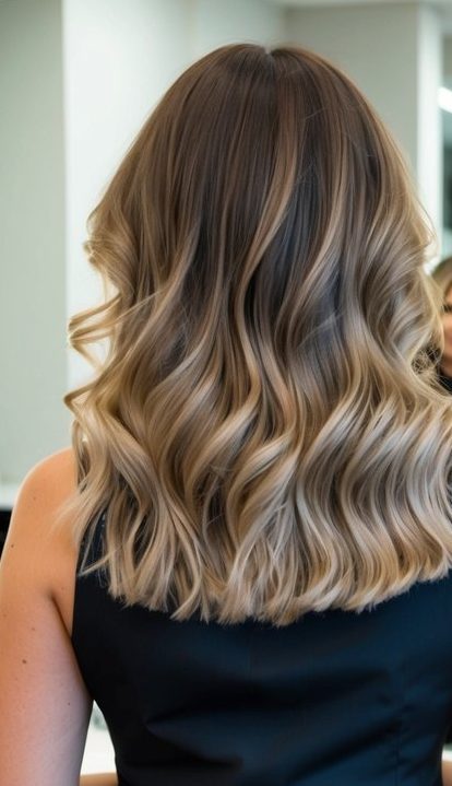 sun-kissed honey waves medium wavy hair